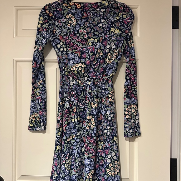 BCBGMaxAzria Savannah Surplice Floral Print Navy Dress in Size XS NWOT - Picture 9 of 10